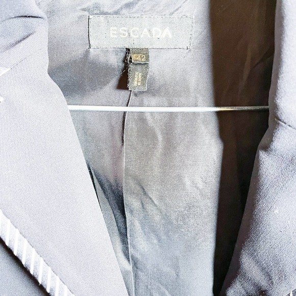 Escada Black 4-Button Blazer Striped Lapel Trim SZ42 - Picture 3 of 10